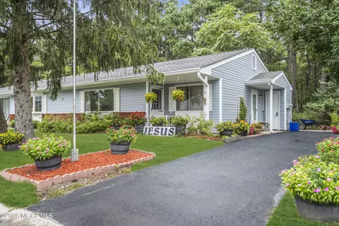 32 A Maine Ave, Whiting, NJ 08759