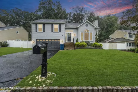 29 Sweet Gum Rd, Howell, NJ 07731