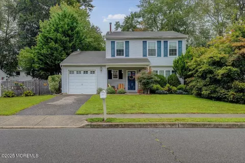 62 Appletree Rd, Howell, NJ 07731 photo 2