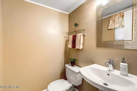 62 Appletree Rd, Howell, NJ 07731 photo 13