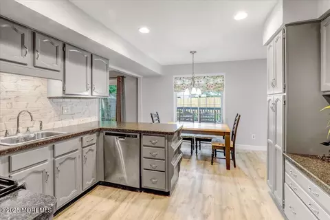 62 Appletree Rd, Howell, NJ 07731 photo 8