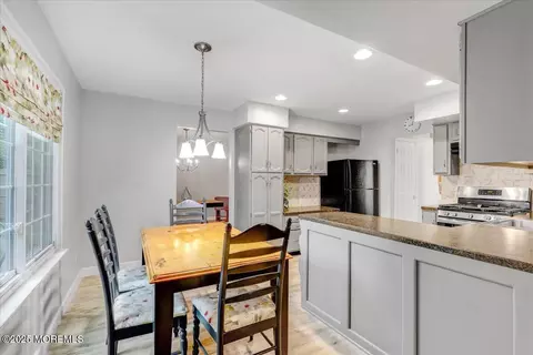 62 Appletree Rd, Howell, NJ 07731 photo 10