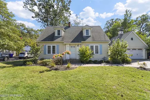 59 Grand Ave, Toms River, NJ 08753