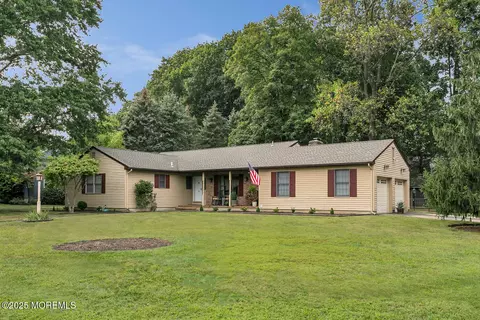 5 Lisa Ct, Little Silver, NJ 07739