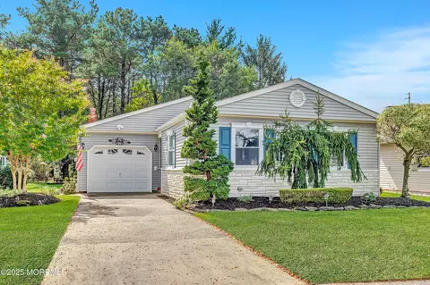 248 Orlando Blvd, Toms River, NJ 08757
