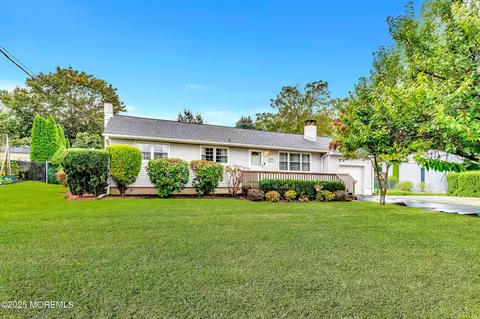 2809 Roosevelt St, Wall, NJ 07719