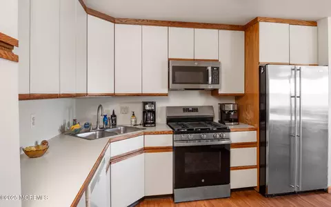 Kitchen - 709 Richmond Dr, Forked River, NJ 08731 photo 2 of 3