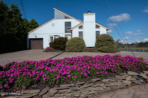 Exterior - 709 Richmond Dr, Forked River, NJ 08731 photo 5 of 18