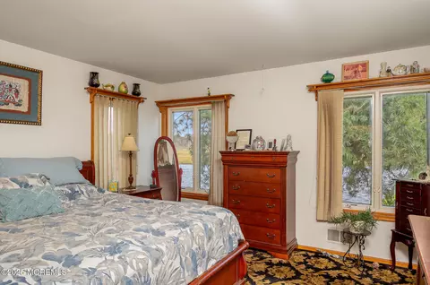 Bedroom - 709 Richmond Dr, Forked River, NJ 08731 photo 2 of 5