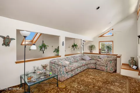 Living - 709 Richmond Dr, Forked River, NJ 08731 photo 4 of 4
