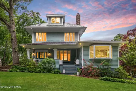 29 Grand Ave, Atlantic Highlands, NJ 07716