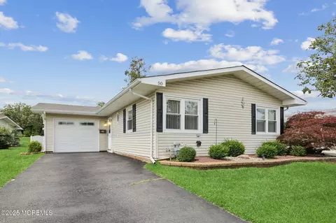 50 Collins Ct, Brick, NJ 08724