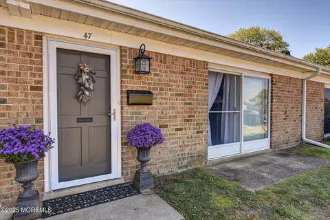 47 Marina Ln #182, Brick, NJ 08724