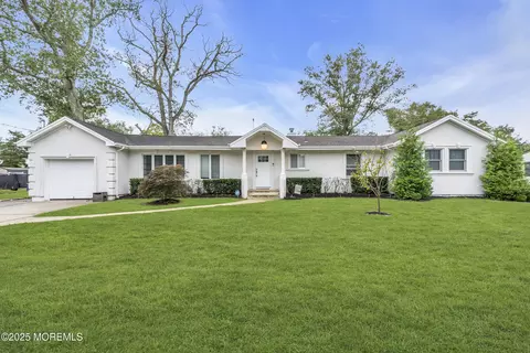 40 Morris Blvd, Bayville, NJ 08721