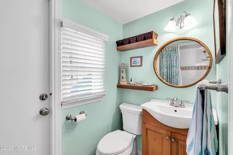 Bath - 21 E Dune Way, Lavallette, NJ 08735 photo 1 of 2