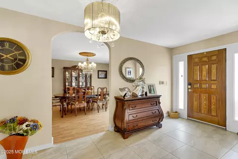 13 New Friendship Rd, Howell, NJ 07731