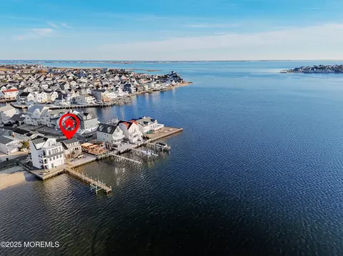 151 Shore Dr, Brick, NJ 08723