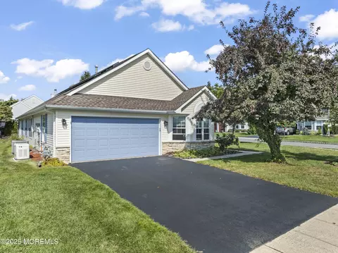 3354 Deep River Ln, Toms River, NJ 08755