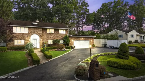 12 Hamilton Ave, Morganville, NJ 07751