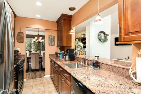 619 Hanover Dr, Wrightstown, NJ 08562 photo 15
