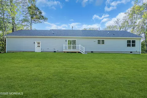 Exterior - 23 Marlin Ln, Waretown, NJ 08758 photo 3 of 4