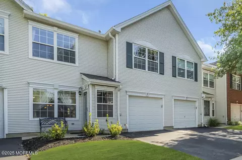 47 Picket Pl, Freehold, NJ 07728