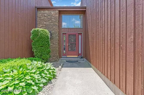 32 Tamany Ct, Brick, NJ 08723