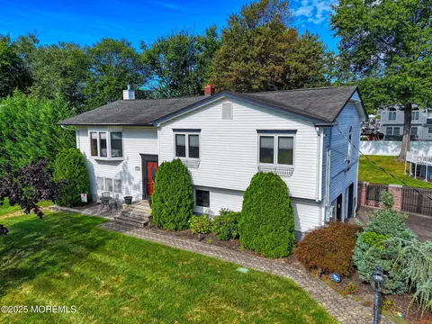 36 Union St, Matawan, NJ 07747
