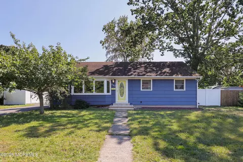 507 Terrace Ave, Toms River, NJ 08753