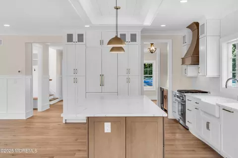 69 Park Ave, Rumson, NJ 07760 photo 8
