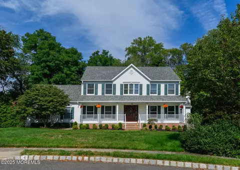 4 Breana Ct, Red Bank, NJ 07701
