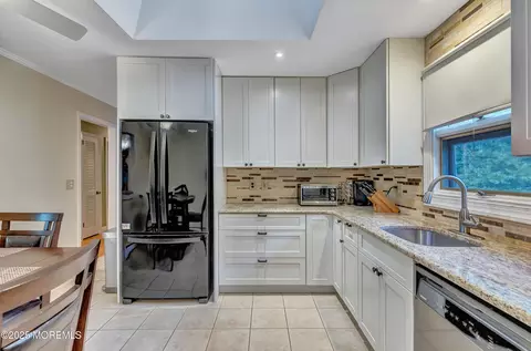 Kitchen - 20 Devon Rd, Middletown, NJ 07748 photo 2 of 4