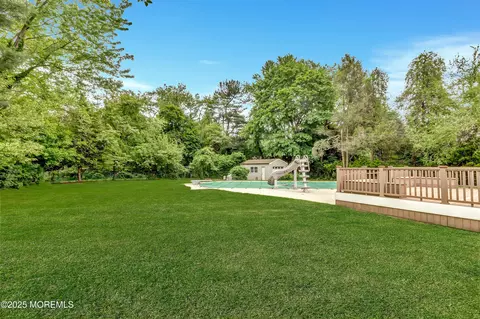 Exterior - 20 Devon Rd, Middletown, NJ 07748 photo 7 of 8