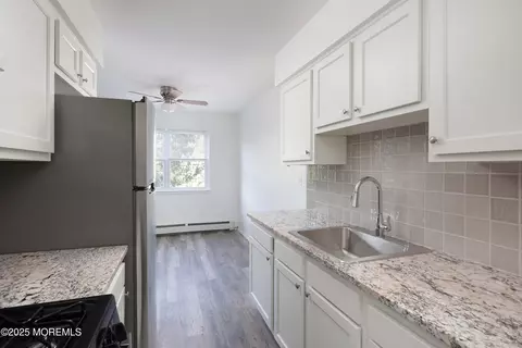 26 Windsor Ter #G, Freehold, NJ 07728