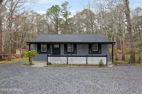 658 Summit Ave, Brick, NJ 08724