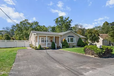 411 Hulse Ave, Brick, NJ 08724 photo 3