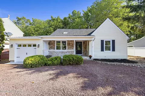 247 Jennings Rd, Manahawkin, NJ 08050