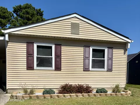177 Pulaski Blvd, Toms River, NJ 08757