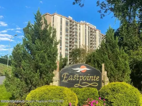 1 Scenic Dr #PENTHOUSE 6, Highlands, NJ 07732