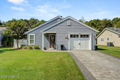 2095 Llewellyn Pkwy, Forked River, NJ 08731