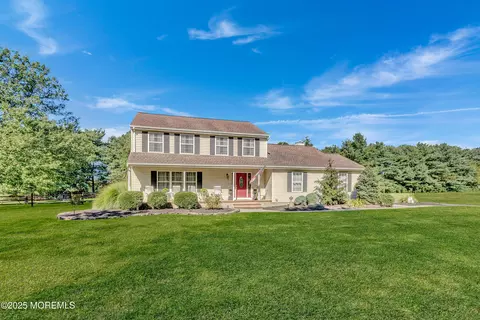 250 Warren Dr, Wrightstown, NJ 08562 photo 3