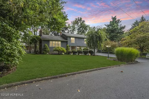 87 Greenbrook Pl, Park Ridge, NJ 07656
