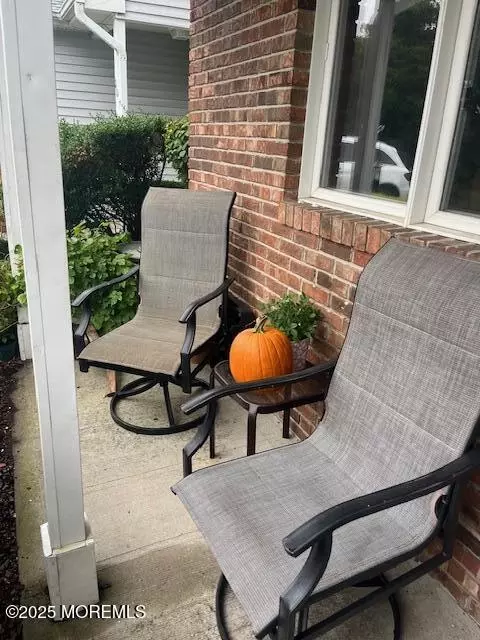 22 Rose Manor Ct #317, Brick, NJ 08723