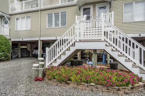 438 E Bay Ave #5, Barnegat, NJ 08005