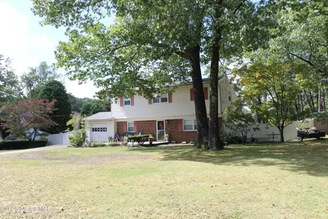 Exterior - 491 Driscol Dr, Brick, NJ 08724 photo 8 of 8