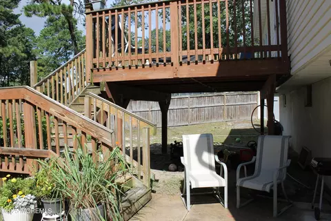 Exterior - 491 Driscol Dr, Brick, NJ 08724 photo 6 of 8