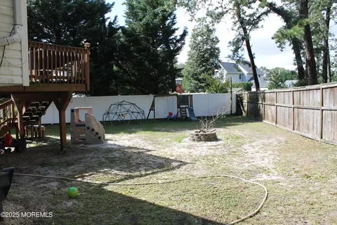 Exterior - 491 Driscol Dr, Brick, NJ 08724 photo 4 of 8