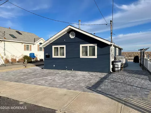 3170 Ocean Rd, Lavallette, NJ 08735