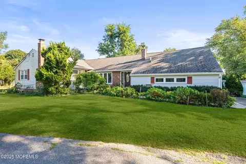 514 Deal Rd, Oakhurst, NJ 07755