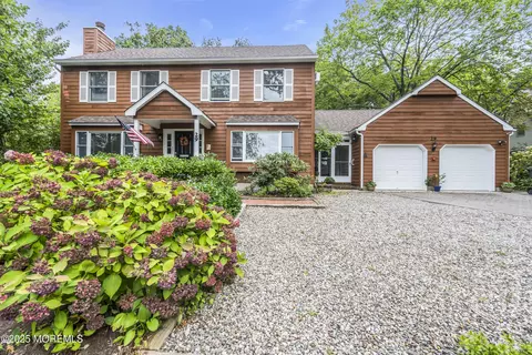 29 Lexington Ave, Toms River, NJ 08753